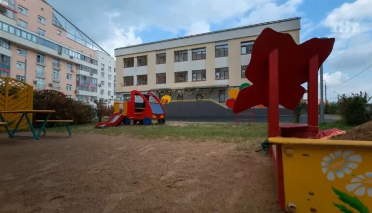 Момент из 16 серии 3 сезона