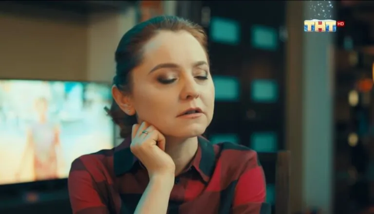 Момент из 39 серии 5 сезона